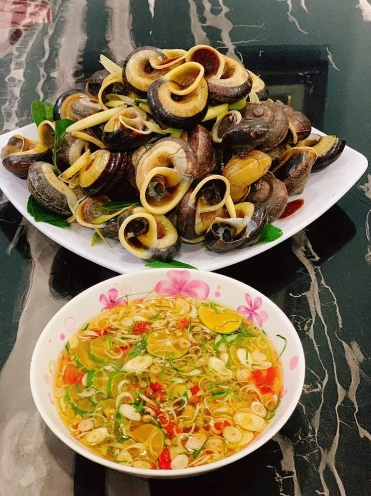 Nhà hàng Thăng Long phục vụ đa dạng các món ăn đặc sản