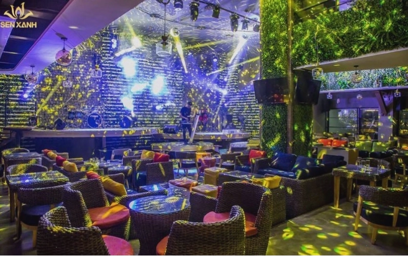 Nhà hàng Trixie Cafe & Lounge kết hợp ẩm thực và âm nhạc