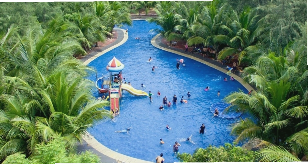 Nhà hàng với dịch vụ ăn uống tại Long Cung Resort