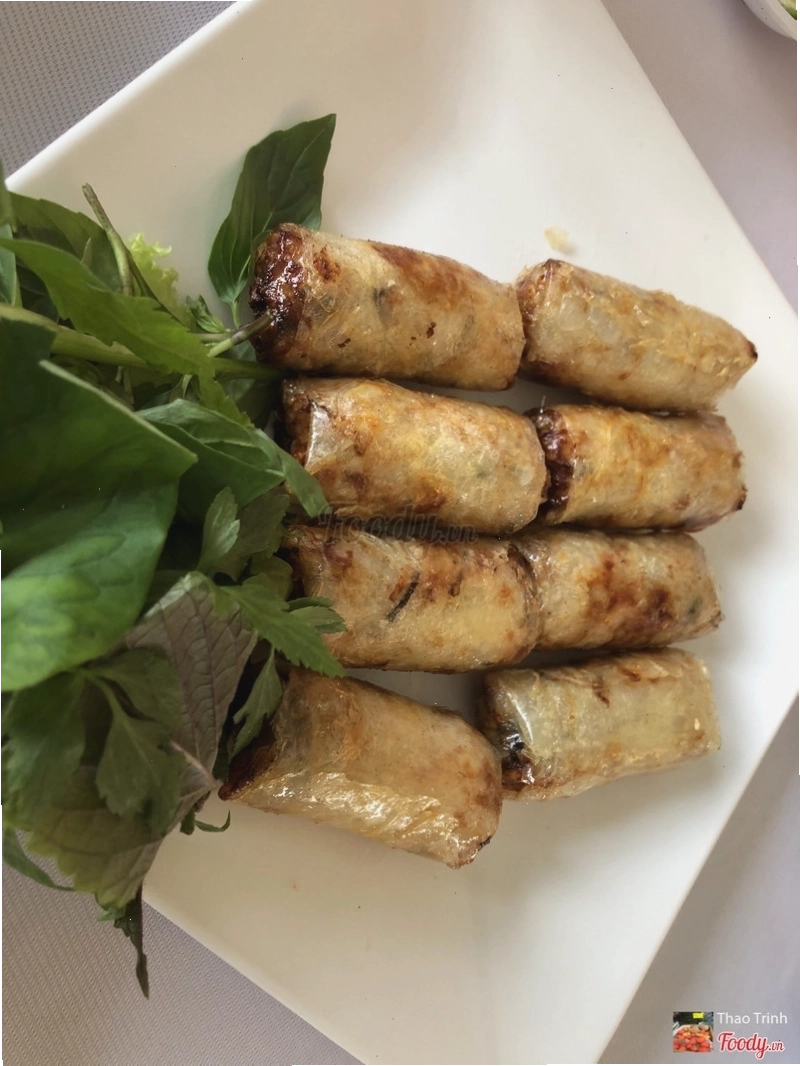 Nhiều món ăn hấp dẫn tại nhà hàng Gành Hào 2