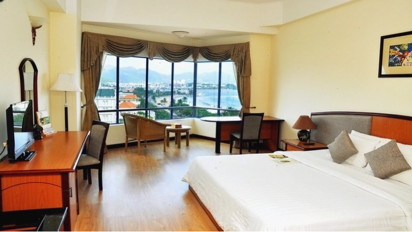 Nội thất phòng nghỉ sang trọng tại khách sạn Yasaka Sài Gòn Nha Trang