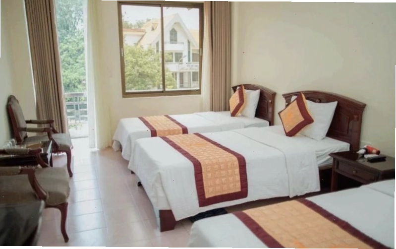 Nội thất sang trọng bên trong phòng Deluxe Suite tại Khách sạn Công Đoàn Cửa Lò