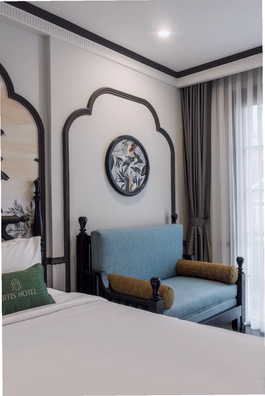 Nội thất sang trọng trong phòng nghỉ tại Artis Hotel Dalat