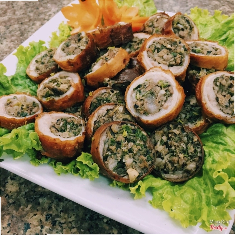 Nõn đuôi nướng thơm lừng tại Nhà hàng Buffet Thành Công