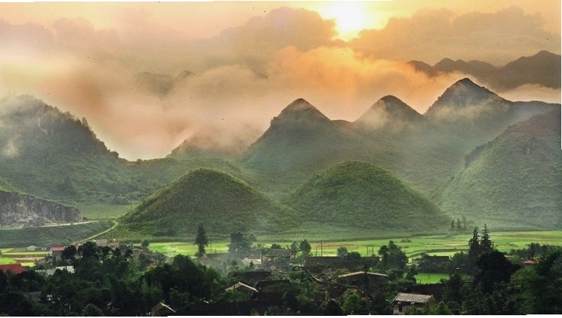 Núi đôi Cô Tiên Quản Bạ với vẻ đẹp độc đáo