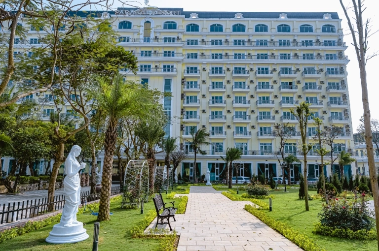 Paracel Resort Hải Tiến: Đánh Giá Chi Tiết Trải Nghiệm Nghỉ Dưỡng 4 Sao