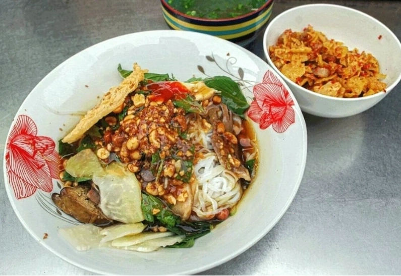 Phở chua