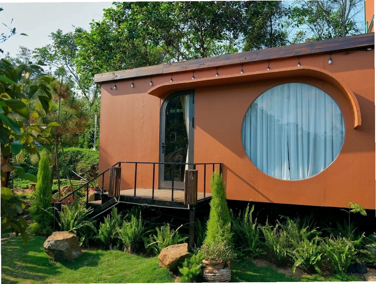 Phòng Cổ Huế tại Trosie Garden Khe Sanh
