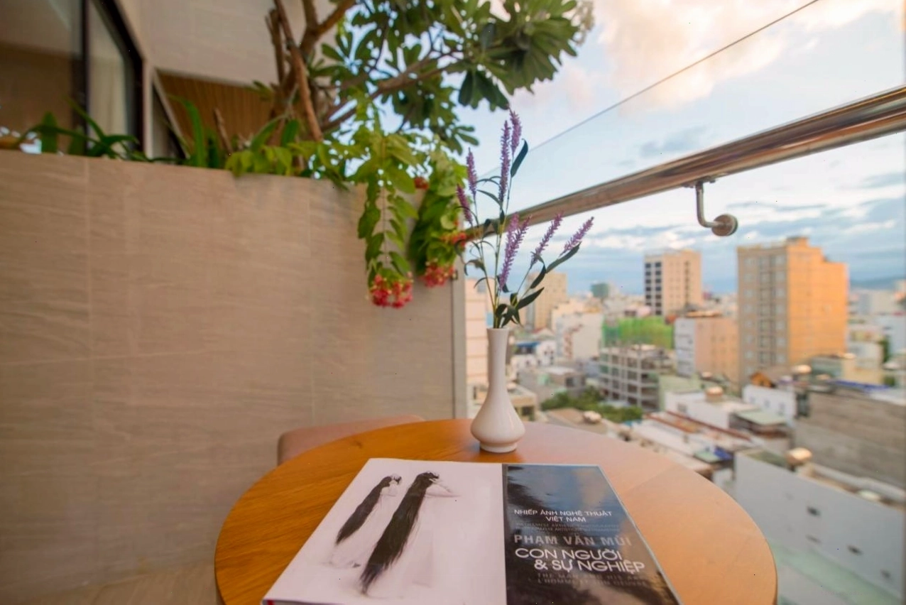 Phòng Deluxe có ban công và hướng phố tại Soho Boutique Hotel Đà Nẵng