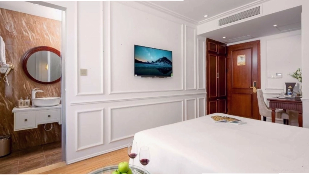 Phòng Deluxe Double City View tại Menora Grand Đà Nẵng