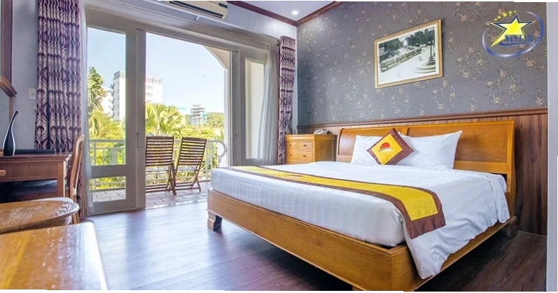 Phòng Deluxe hướng phố tại Sun Việt Resort Phú Quốc