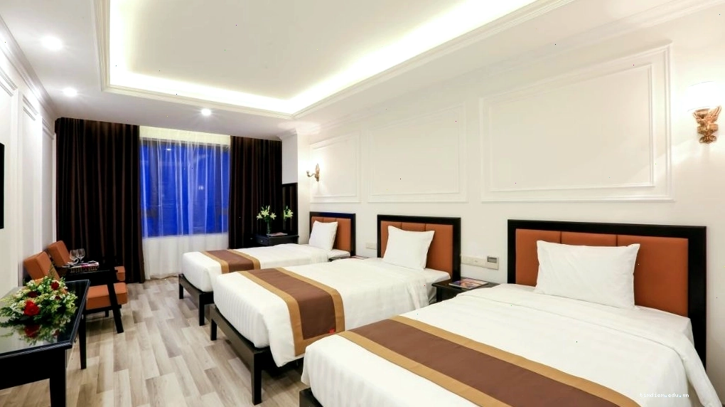 Phòng Deluxe TRIPLE tại Khách sạn Galaxy Hạ Long