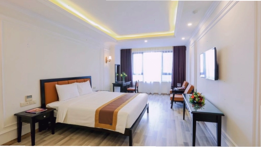Phòng Executive Suite tại Khách sạn Galaxy Hạ Long
