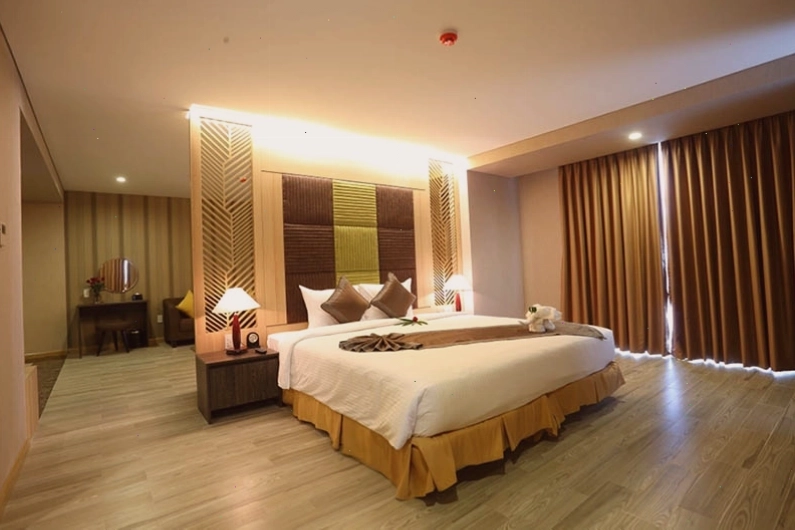 Phòng Grand Suite tại Mường Thanh Holiday Mũi Né với không gian rộng rãi