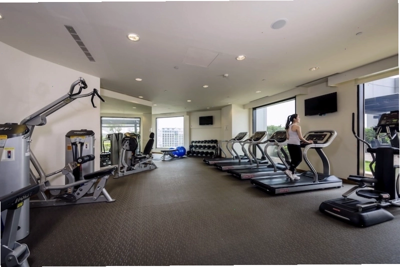 Phòng Gym hiện đại tại Khách sạn Nikko Saigon