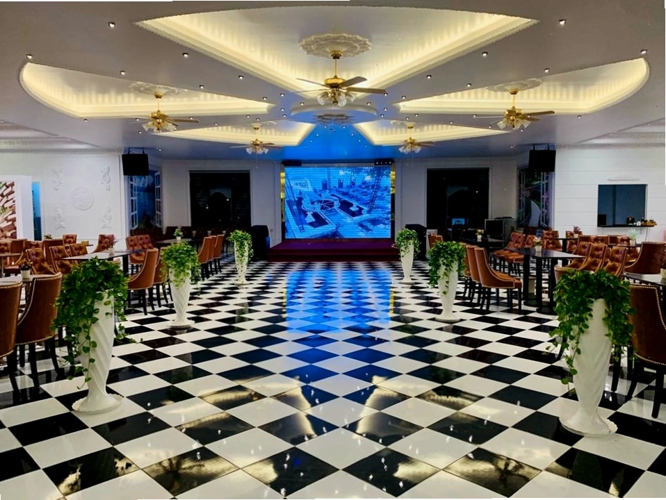 Phòng hội nghị được trang bị đầy đủ tiện nghi tại Nhà hàng Tây Đô