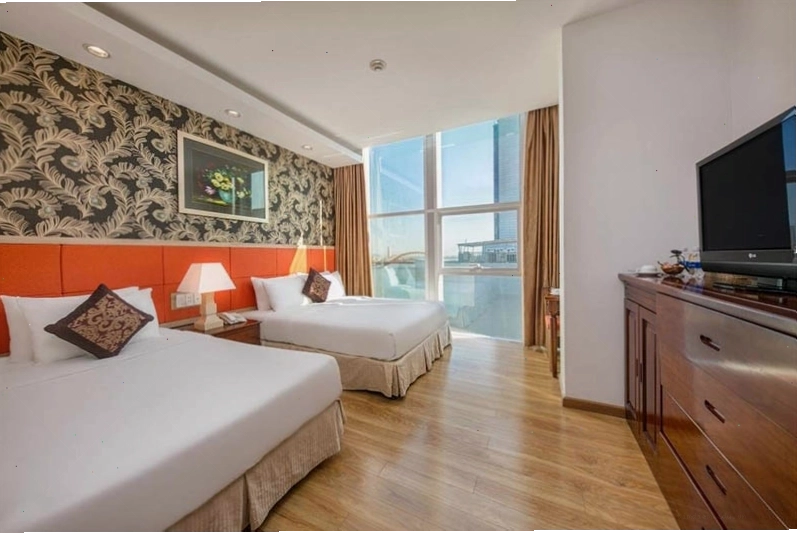 Phòng nghỉ hiện đại tại Khách sạn Sun River đường Bạch Đằng