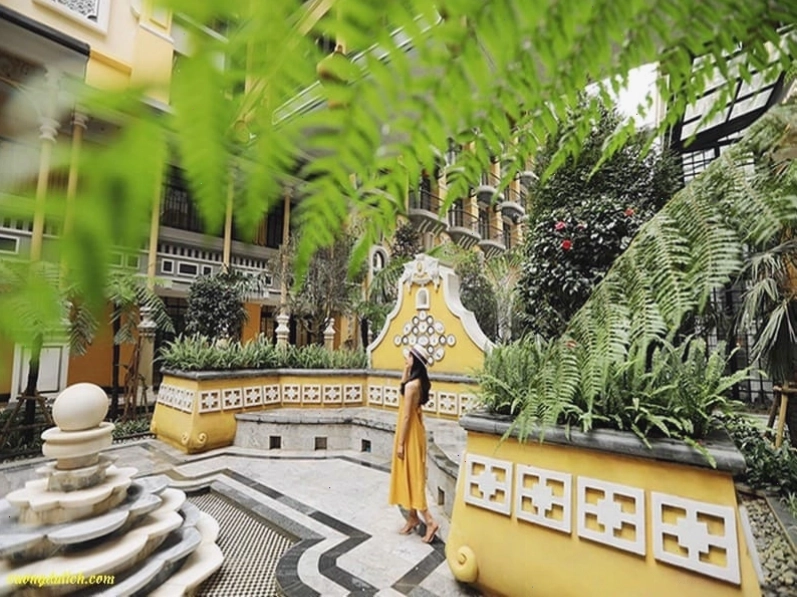 Phòng nghỉ với view nhìn ra thung lũng Sapa