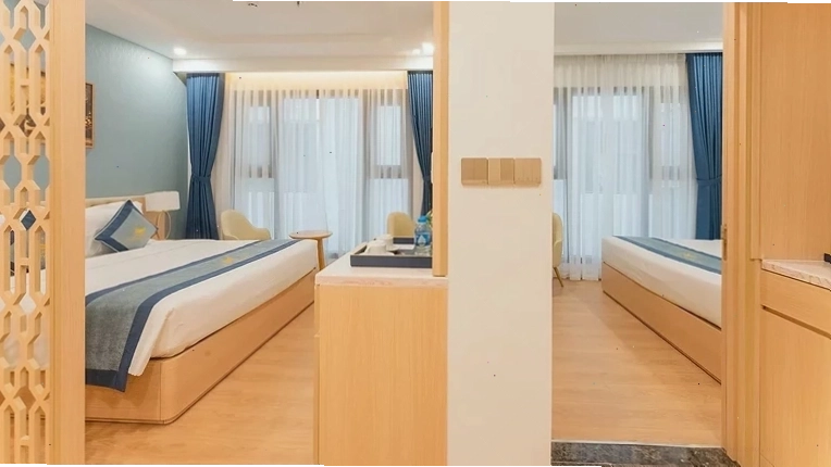 Phòng ngủ sang trọng tại khách sạn Canary Gold Quy Nhơn