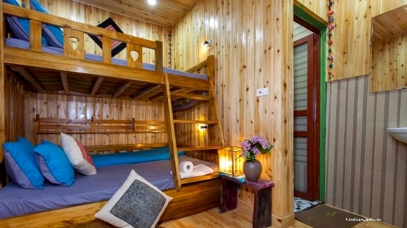 Phòng tại Little View Homestay với view núi