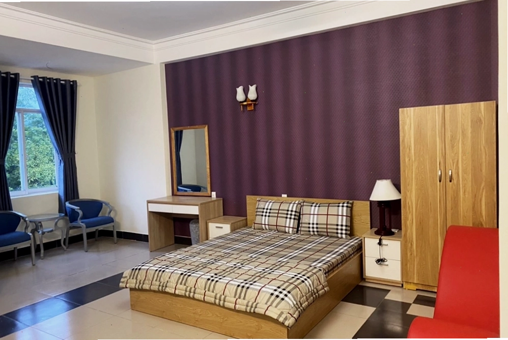 Phú Gia Hotel Nhà Bè với không gian rộng rãi, thoáng mát