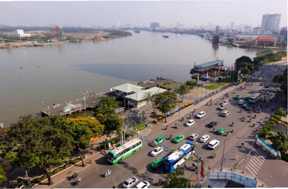 Phương tiện di chuyển đến Công viên Bến Bạch Đằng