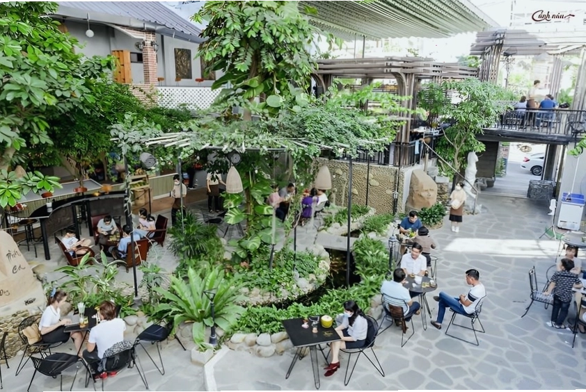 Quán cà phê Cánh Nâu Garden có khu vui chơi trẻ em Cần Thơ