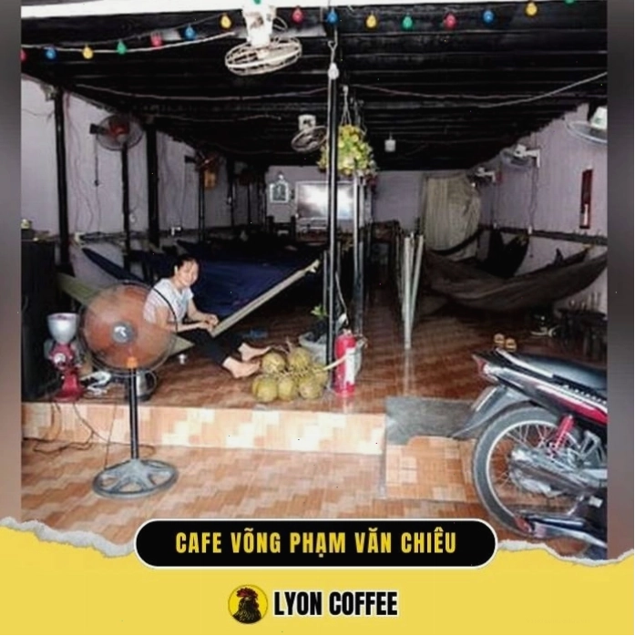 Quán cà phê võng 13 Phạm Văn Chiêu, điểm dừng chân cho shipper