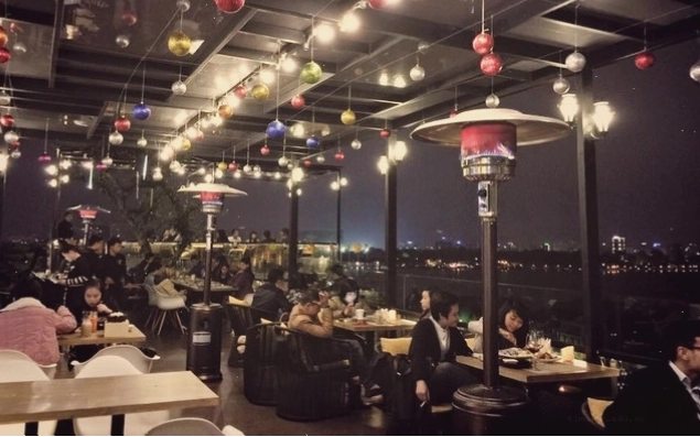 Quán cafe 6 Degrees Cafe với view rooftop ấn tượng tại Hà Nội