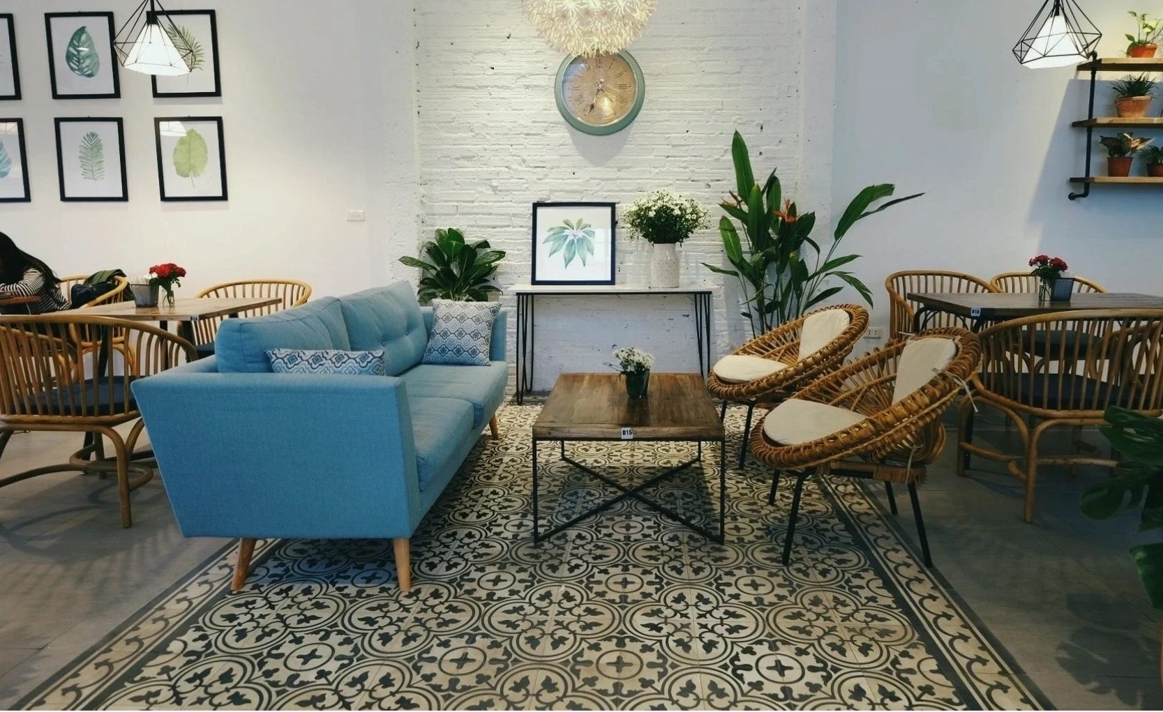 Quán cafe có view đẹp nhìn ra phố cổ Hà Nội