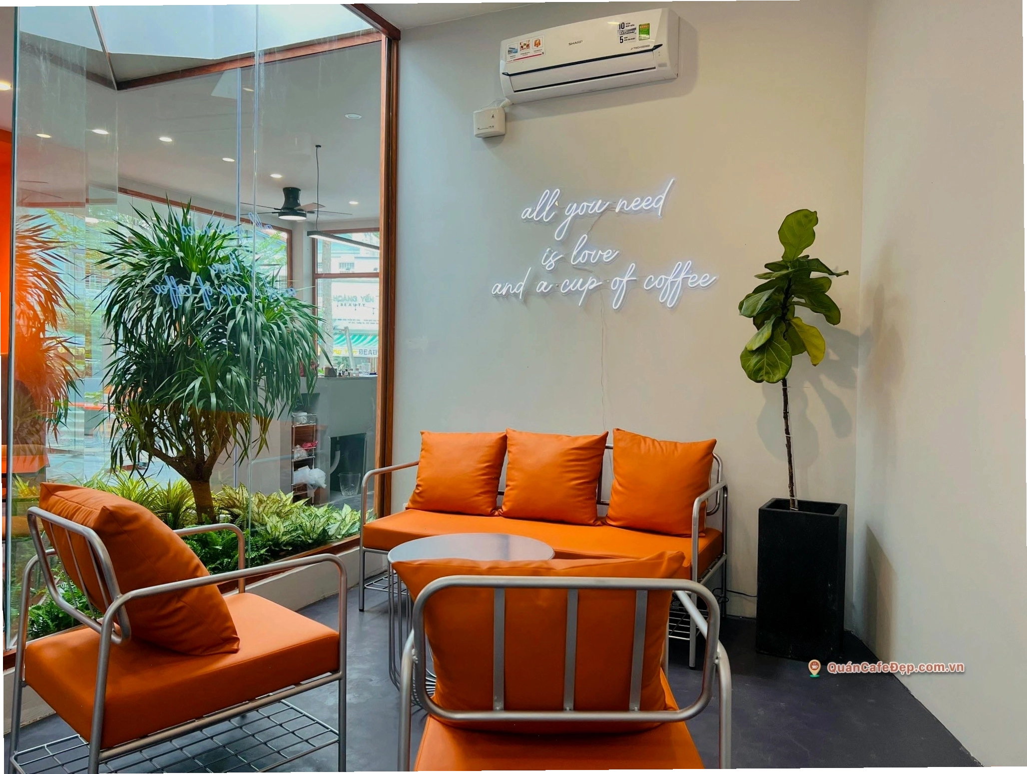 Quán cafe KOIBITO với không gian yên tĩnh