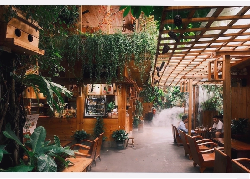 Quán cafe nhà gỗ Sài Gòn mang phong cách Đà Lạt lãng mạn