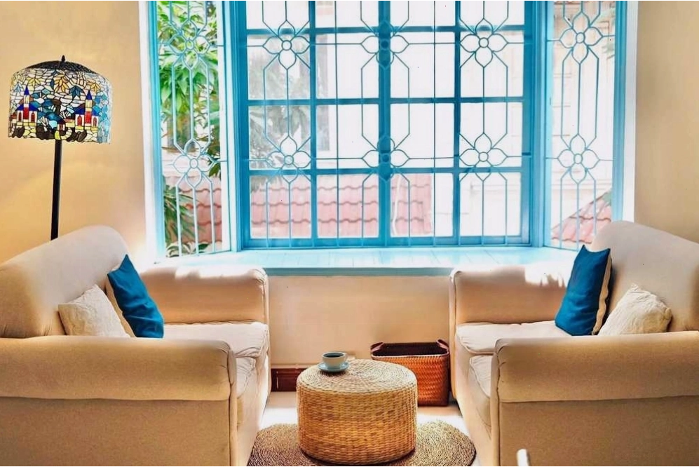 Quán cafe Nhà Mình với phong cách mộc mạc