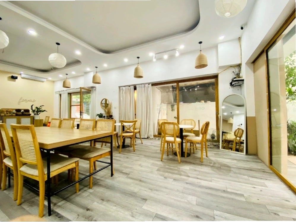 Quán For.US Coffee trang trí đẹp mắt theo phong cách Hàn Quốc