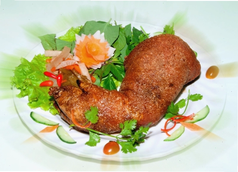 Quán Sông Trăng lung linh về đêm với view sông lãng mạn