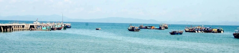 Quảng Ninh Có Biển Không? Khám Phá Các Bãi Biển Đẹp Mê Ly