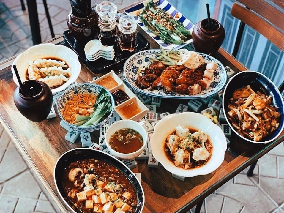Quầy bar phục vụ đồ uống đa dạng