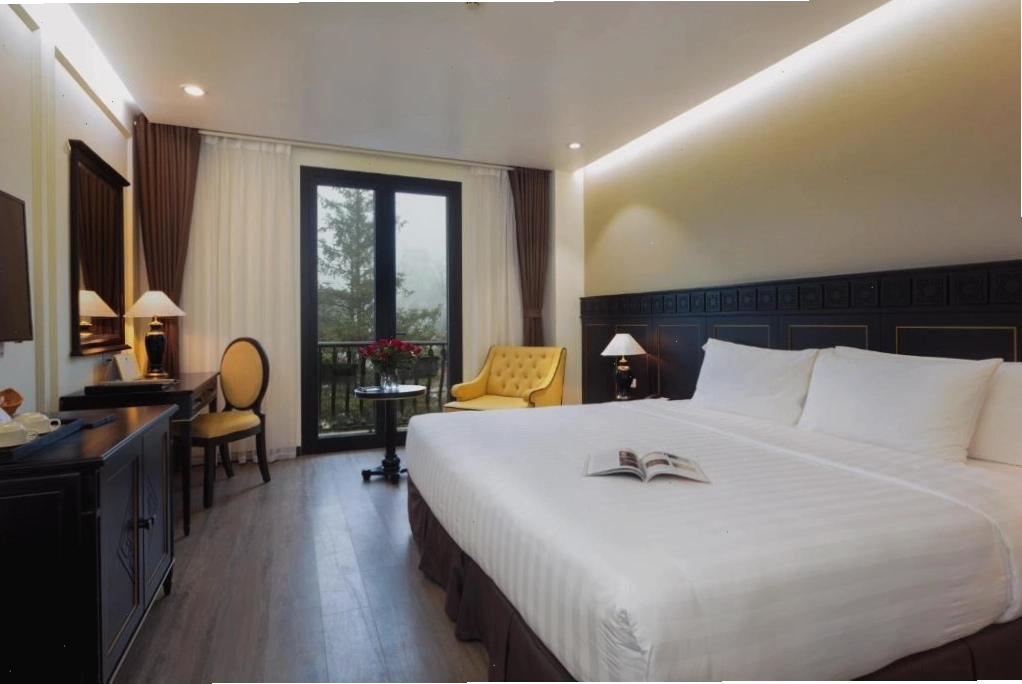 Quầy bar tại BB Hotel Sapa với thiết kế ấn tượng
