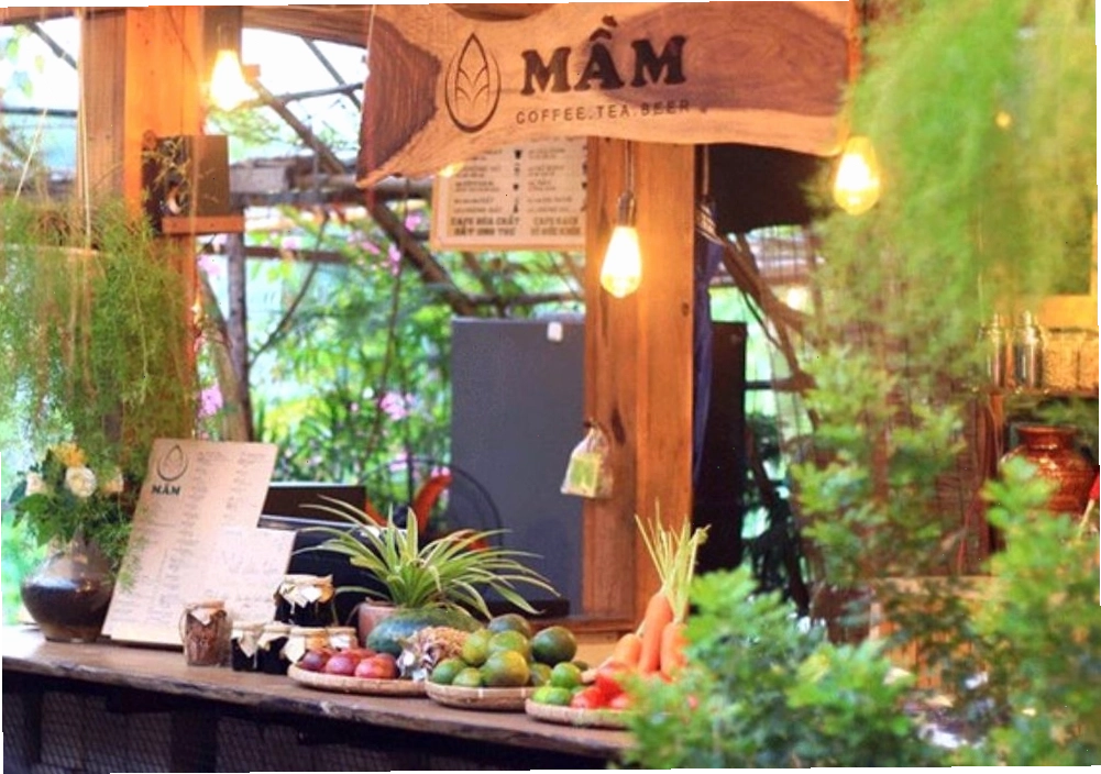 Quầy order ấm áp, dễ thương của Mầm Coffee Tea Beer
