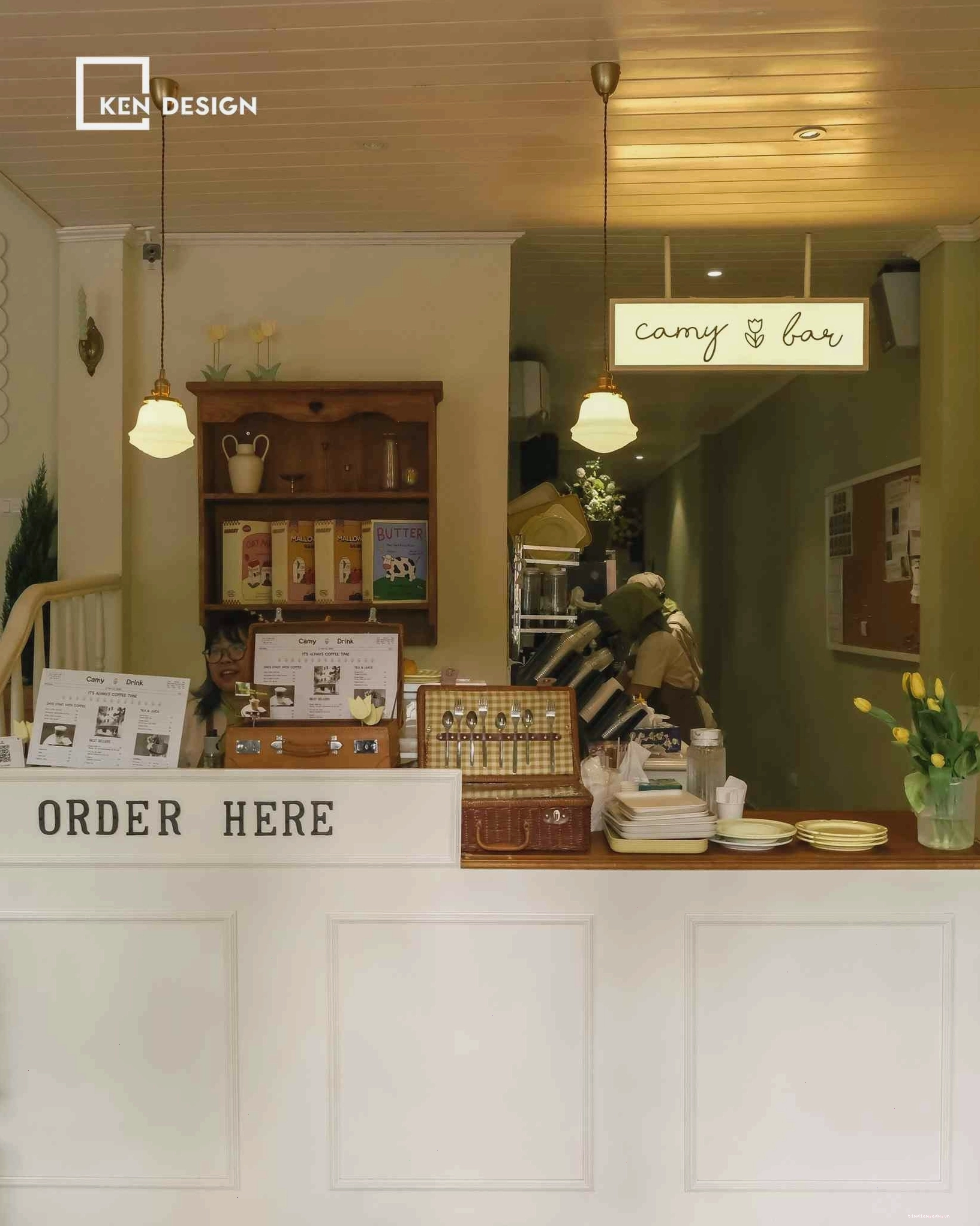 Quầy order được thiết kế độc đáo tại Camy Cafe Văn Cao
