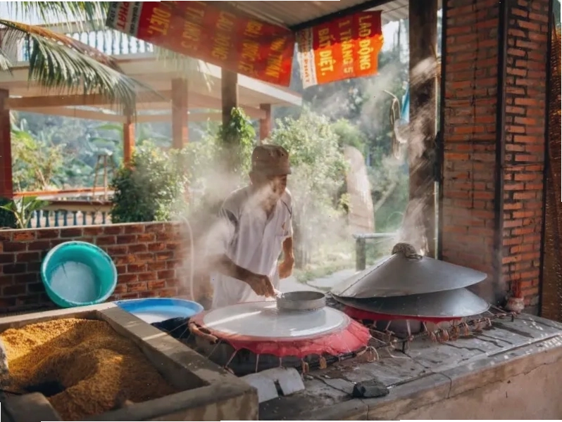 Quy trình làm hủ tiếu tại Lò Hủ Tiếu Cần Thơ