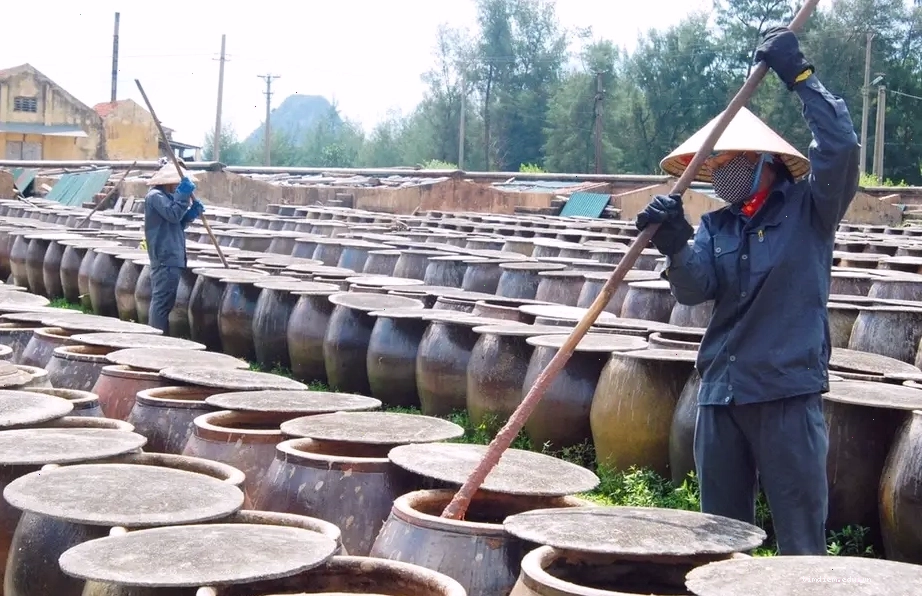 Quy trình làm nước mắm Cái Rồng truyền thống