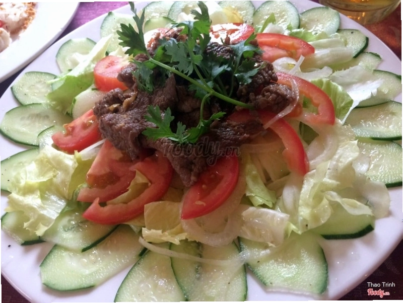 Salad bò tươi mát