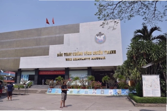Sân khấu biểu diễn của Yoko Cafe