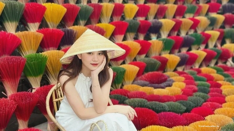 Sản phẩm hương thủ công tại Làng hương Thủy Xuân