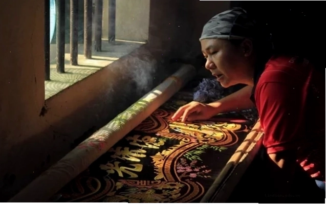 Sản phẩm thêu ren tinh xảo tại làng Thanh Hà