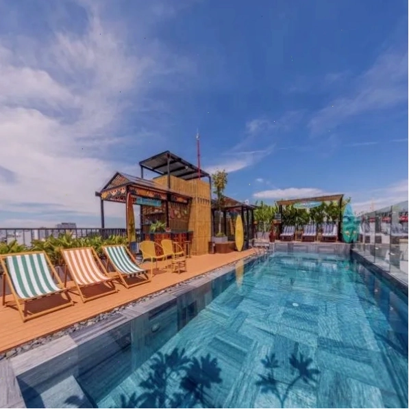 Seahorse Signature Danang Hotel by Haviland có hồ bơi ngoài trời thoáng đãng