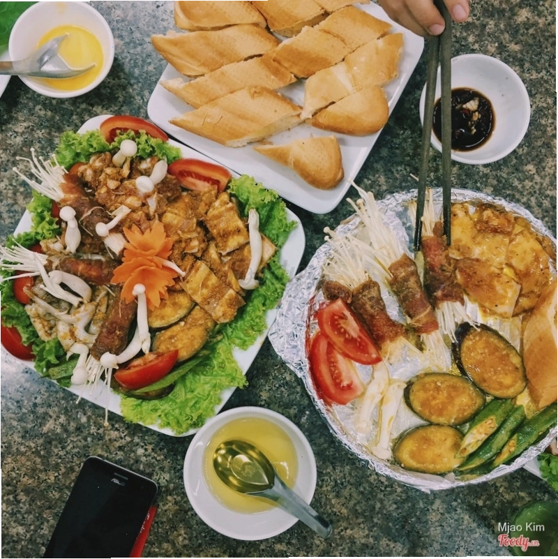 Set nướng hấp dẫn tại Nhà hàng Buffet Thành Công