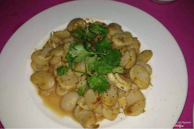 Sò điệp xào tỏi thơm lừng