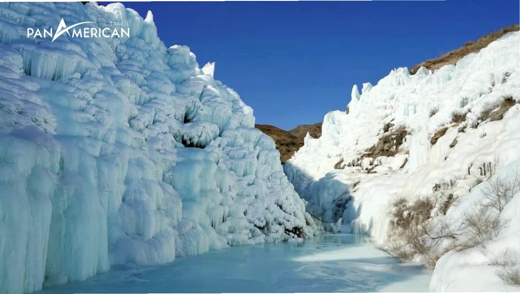 Sông băng Rongbuk Glacier gần khu vực Everest